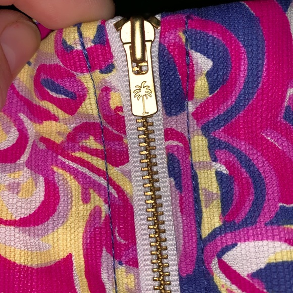 Lilly Pulitzer Skort, Size 4 - Picture 6 of 7